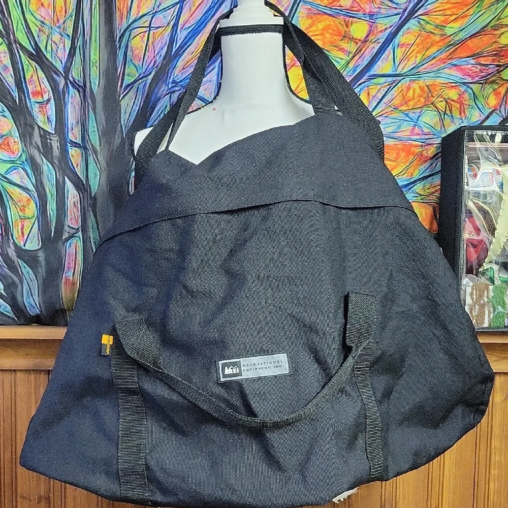 REI Black Duffel Bag 140